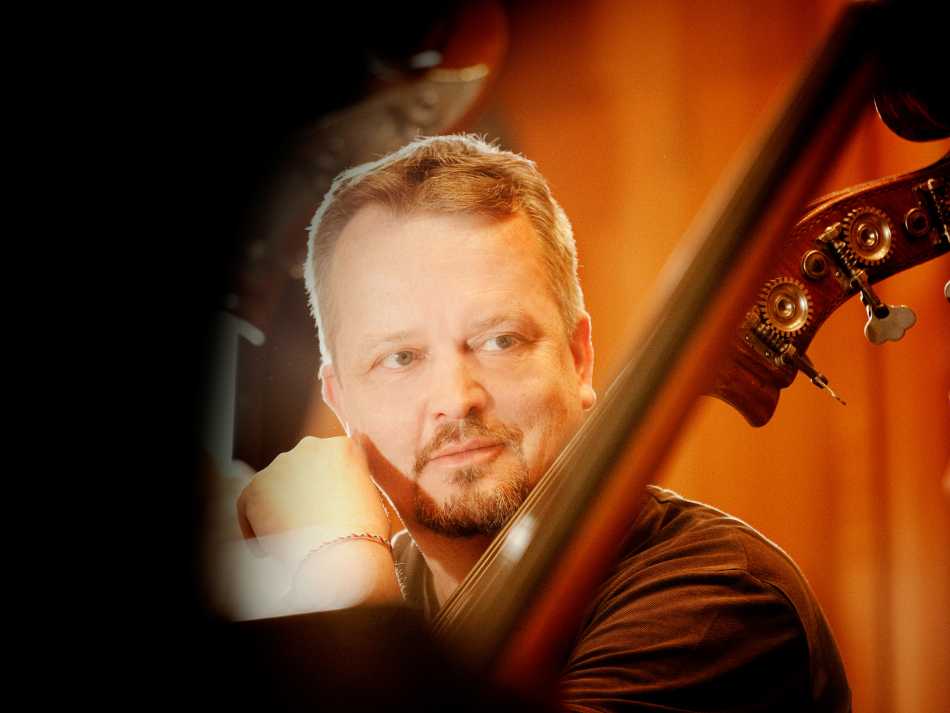 Porträtfoto Bernhard Ziegler